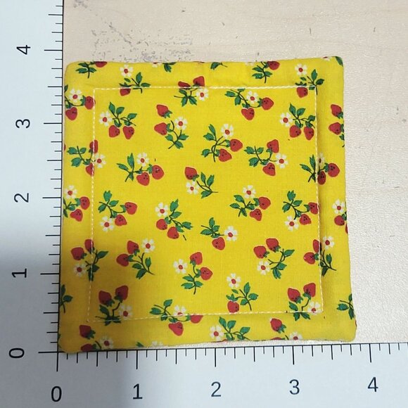 Fabric Coasters Mug Rug Set of 5 Cotton Yellow Strawberries Floral - Picture 6 of 6
